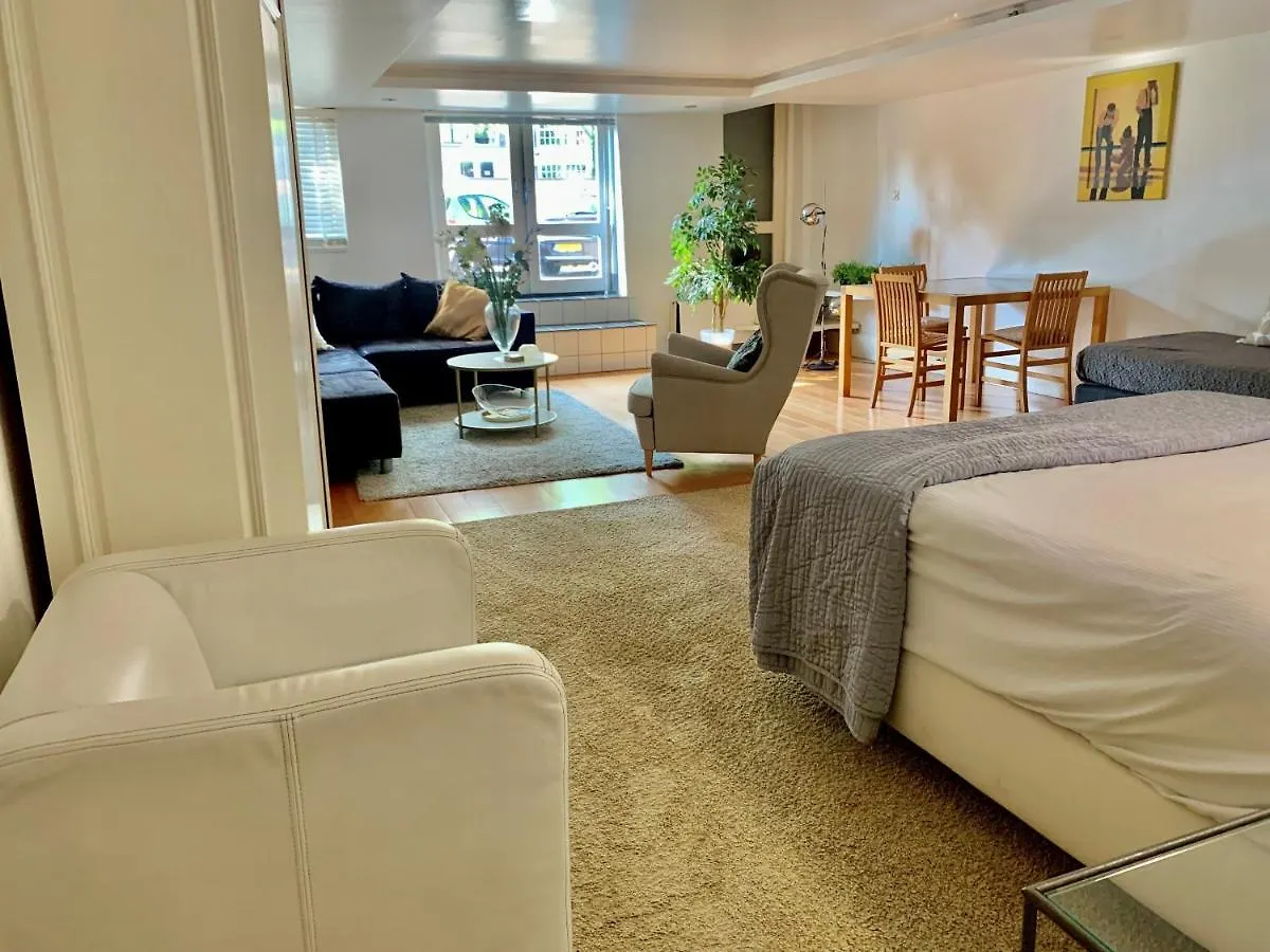 Bed & Breakfast Jordan Canal Studio Amsterdam